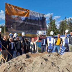 Spatenstich für das neue Clubhaus